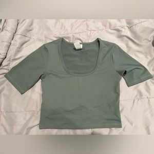 Paragon fitwear cropped tshirt